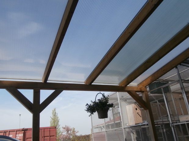 Bovenbouw dak polycarbonaat (12m breed en 5m diep) - Helder (lichtdoorlatend 75%)